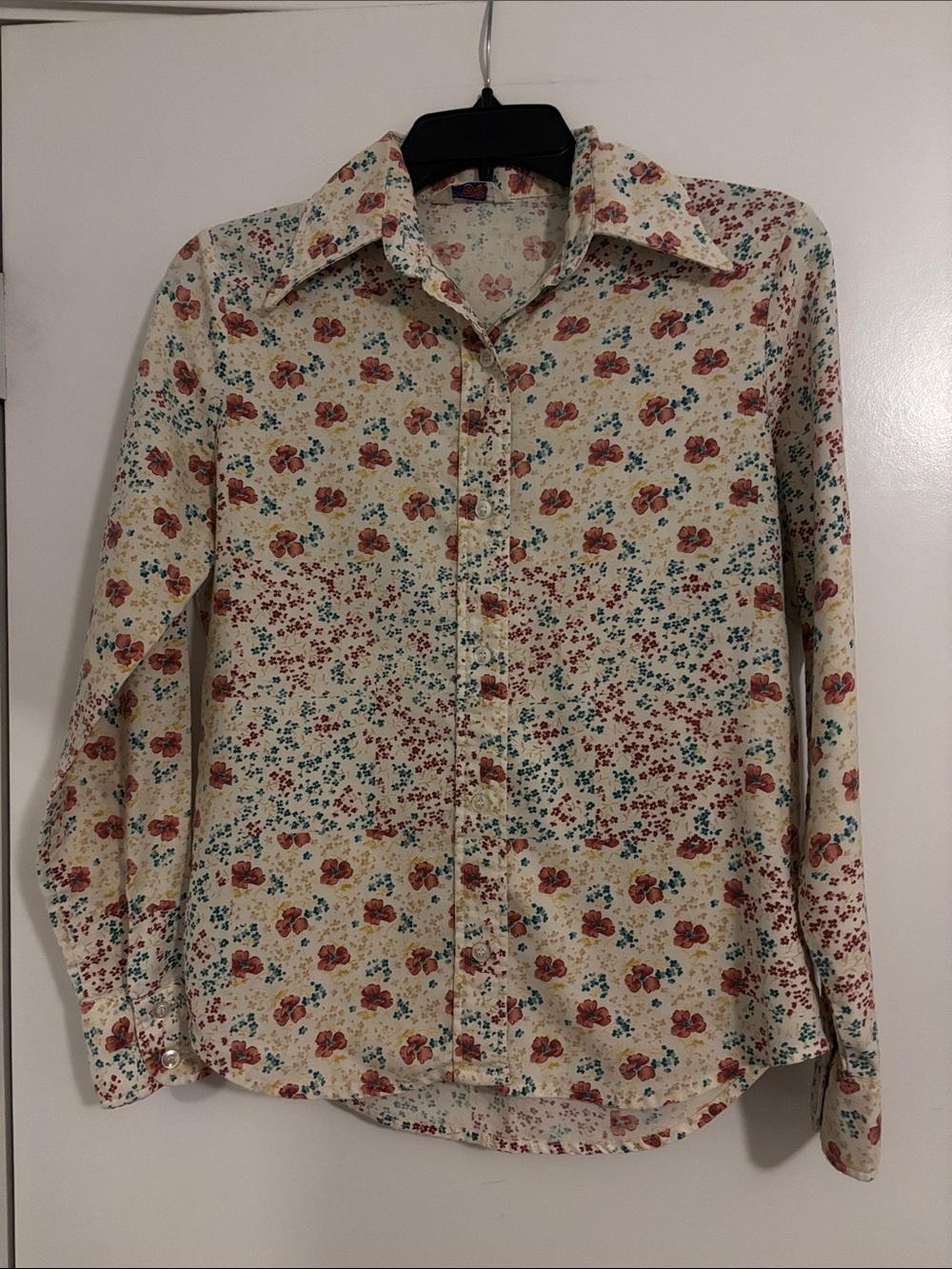 Vintage Levi's Cream Button-Down Shirt with Mauve & Teal Floral Print